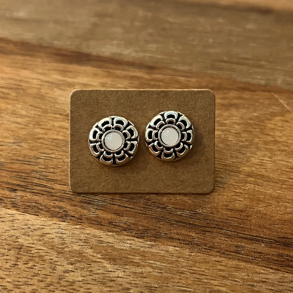 🤍Western Earrings